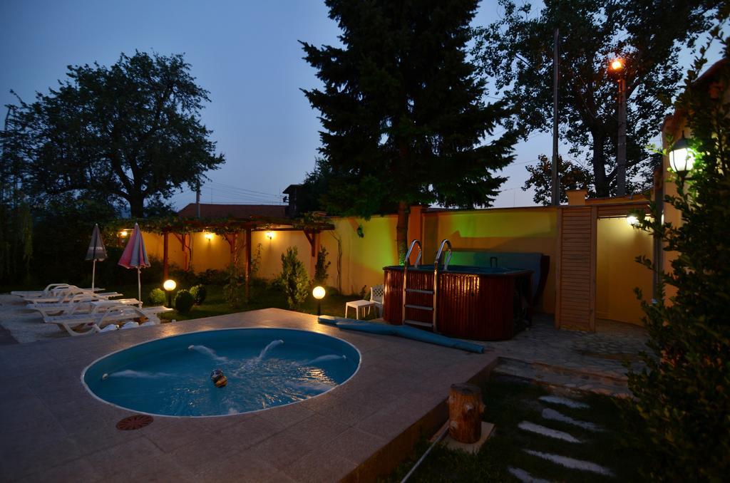 Family Hotel IV Velingrad Exterior photo